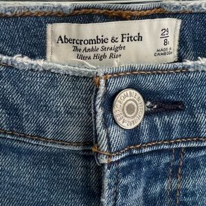 Abercrombie & Fitch Ankle Straight Ultra High Rise Jeans